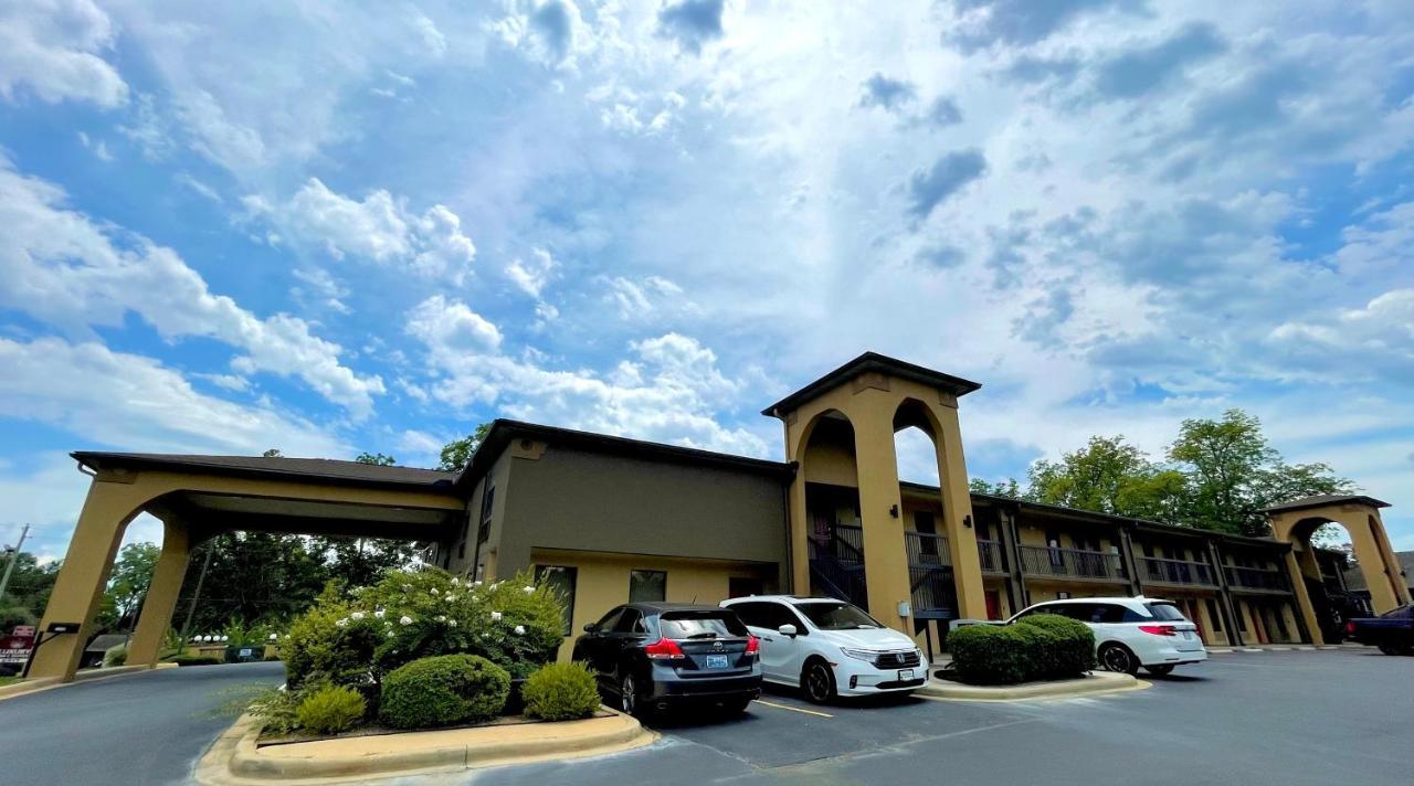 Luxury Inn & Suites Selma Zewnętrze zdjęcie