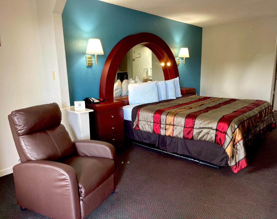 Luxury Inn & Suites Selma Zewnętrze zdjęcie