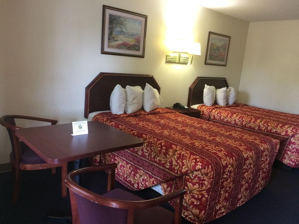 Luxury Inn & Suites Selma Zewnętrze zdjęcie